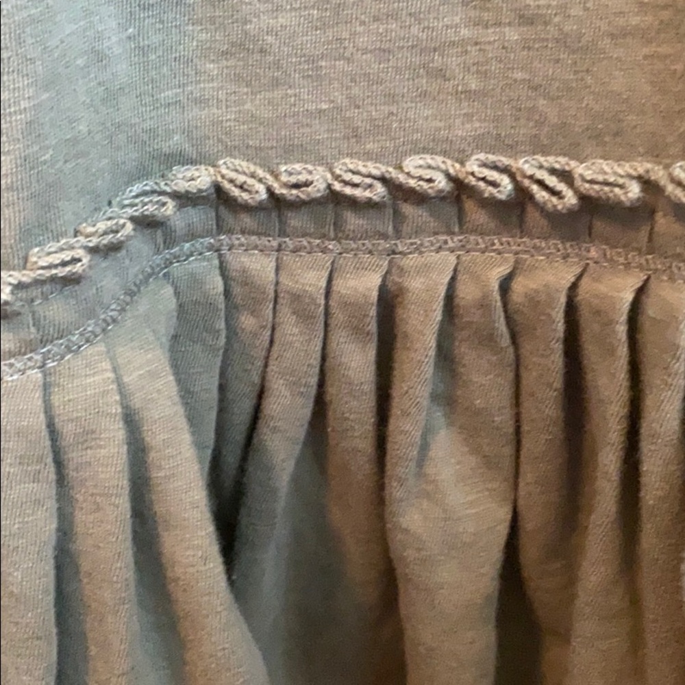 L/S LOGO top - Picture 3 of 8